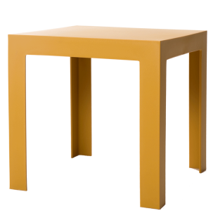TABLE CORNER